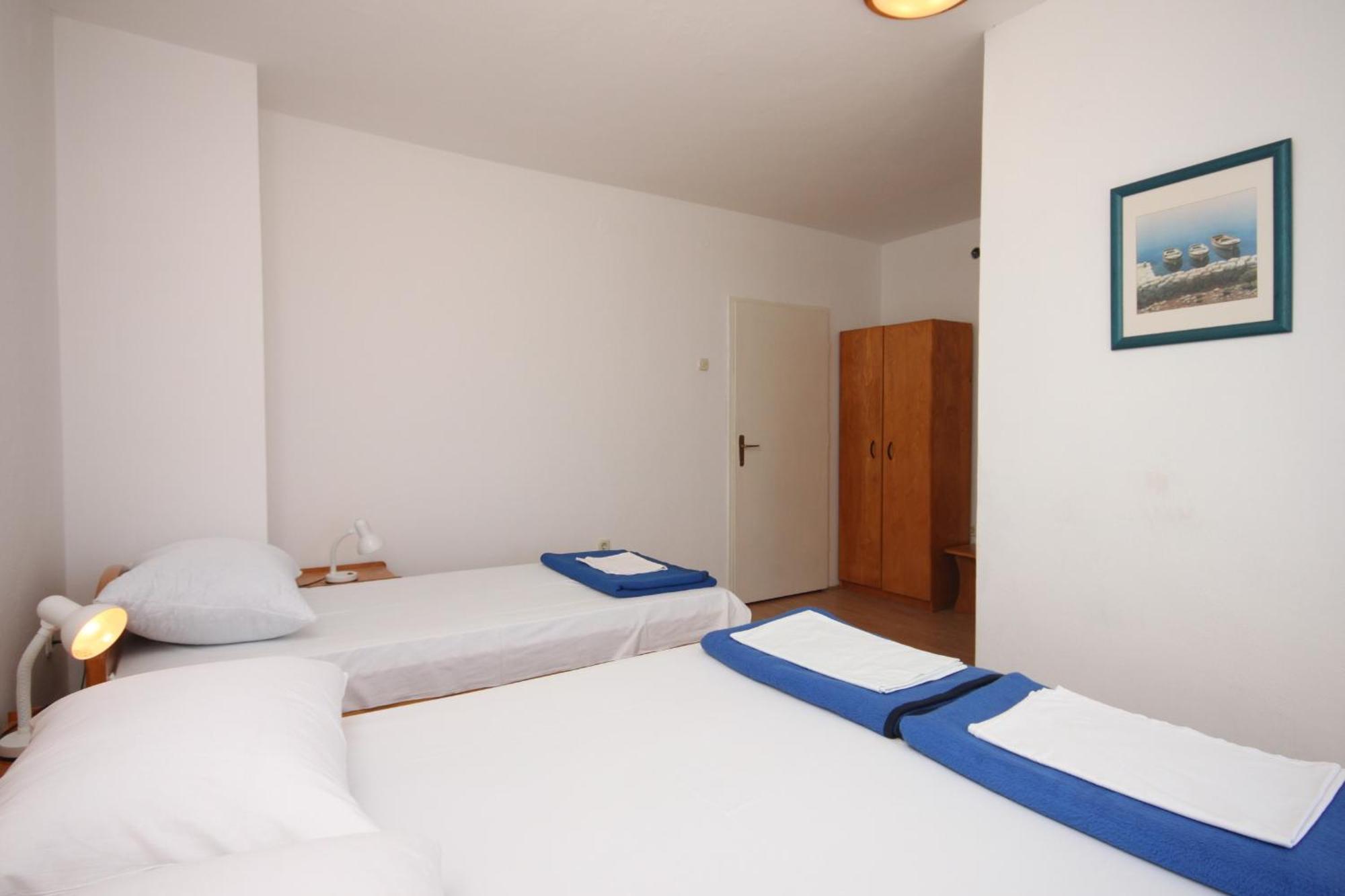 Apartments And Rooms With Parking Space Gradac, Makarska - 6819 Gradac  Habitación foto