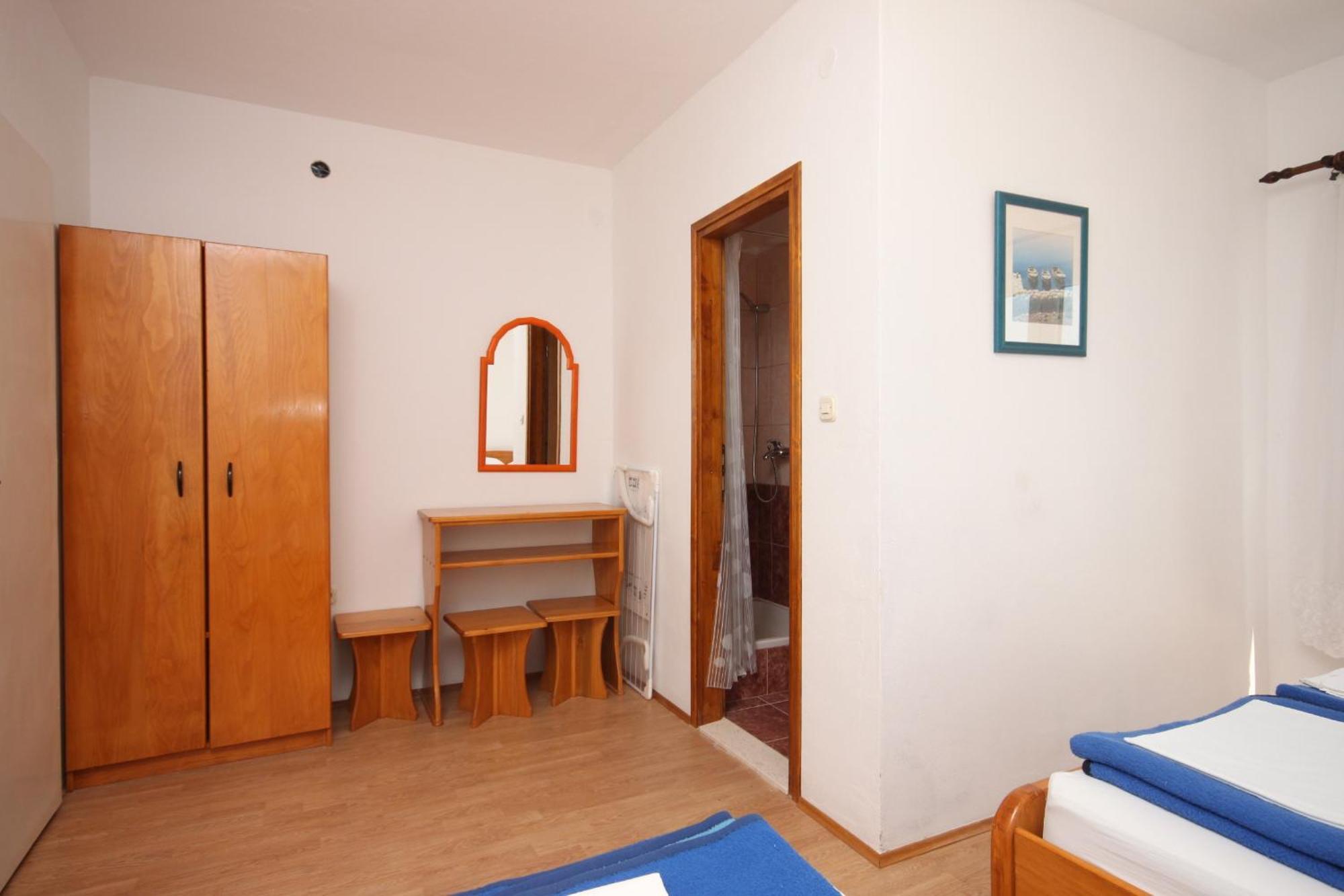 Apartments And Rooms With Parking Space Gradac, Makarska - 6819 Gradac  Habitación foto